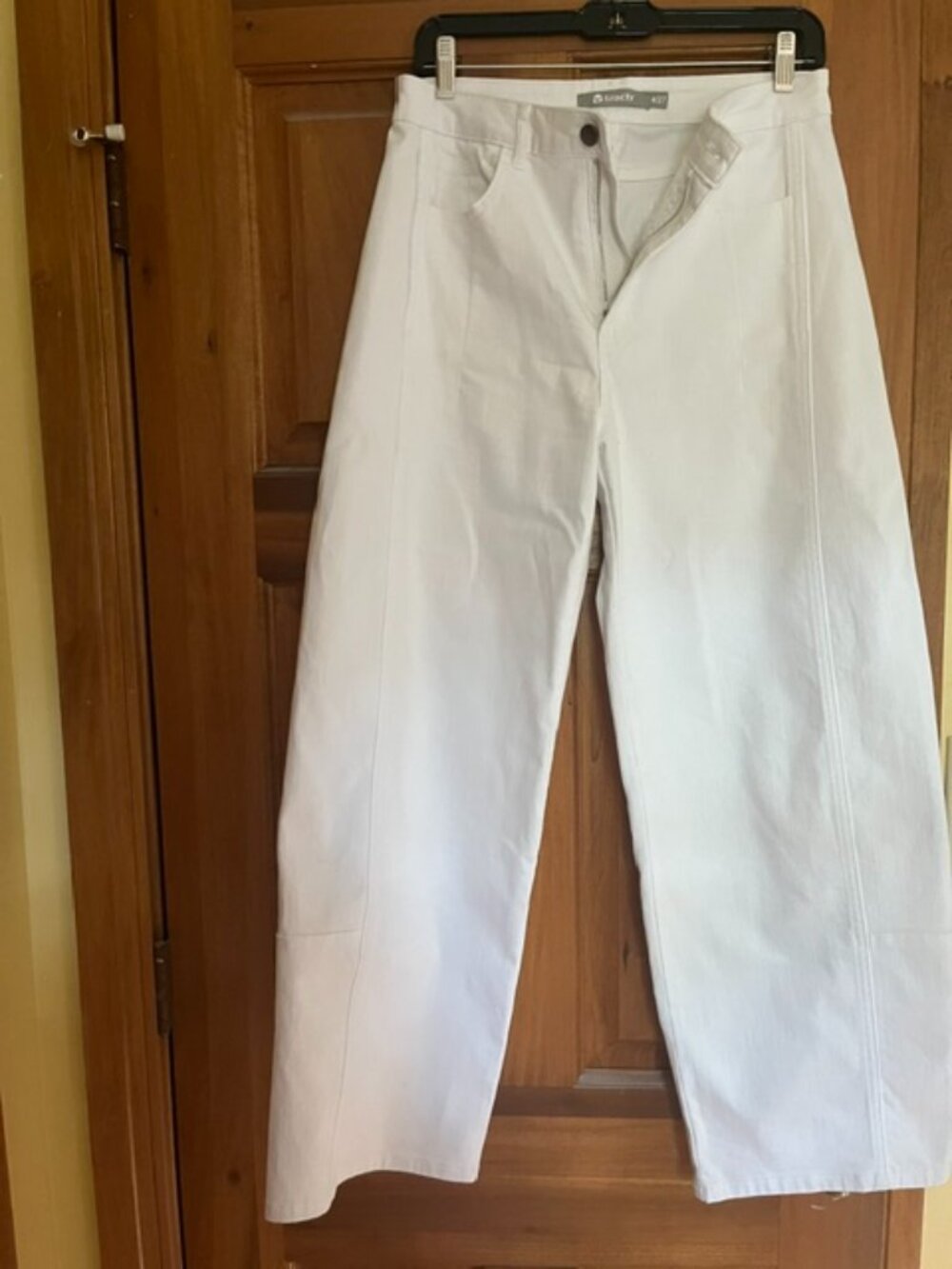 White Barrel Crop Jeans